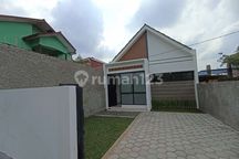 Rumah Siap Huni 9 Menit ke Gerbang Tol Sentul Barat 2 KT Bebas Banjir J36839