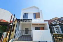 Rumah Cantik Modern 4 Menit ke Terminal di Bekasi 3 KT Siap Huni J-38142