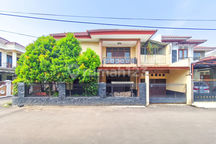 Rumah Hook SHM 14 Menit ke Cinere Bellevue Mall Hadap Utara J40875