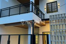 Rumah 2 Lt Strategis 7 Menit ke Cibinong City Mall Bebas Banjir J39679