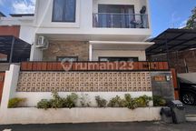 Rumah Strategis di Taman Griya Jimbaran