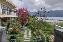 Cottages view danau dan gunung dekat pasilitas umum