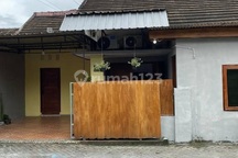 Disewakan Rumah Minimalis Full Furnished Dalam Perumahan Dekat Kampus Upy