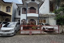 Disewakan Rumah Mewah Fully Furnished Ada Kolam Renang Dalam Perumahan One Gate Dekat Kampus Ugm