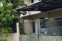 Rumah Lama Terawat di Bukit Cinere Indah