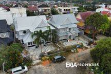 Rumah 2 Lantai Ala Villa Cluster Oriental Dutamas Tanah 570