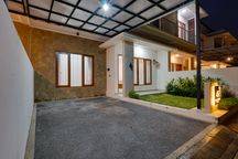Home Villa Elegant Cluster Di Taman Suite Seminyak Kuta