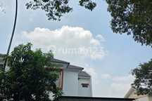 Disewakan Rumah Full Furnis 2 Lantai Area Delta Mas