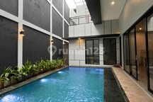 Rumah Mewah Minimalis 2 Lantai Kolam Renang Sektor 9 Bintaro Jaya