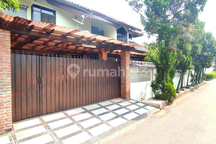 Rumah Murah Hook Bagus 2 Lantai di Lebak Bulus Jakarta Selatan