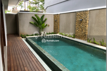 di Uluwatu, Ungasan, Badung