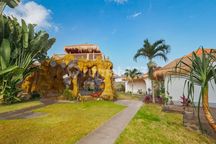 FOR SALE VILLA 8 BR WITH FANTASTIC VIEW