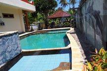 For sale 3 br villa in Lovina just 5 minute walk distance to the beach 