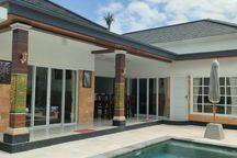 For Sale 5 Br Villa Good For Private Stay For Owner And Bussines Near Central Lovina 