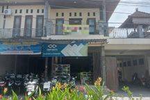 Di Jual Rumah Dan Gudang..cocok Untuk Usaha Material Bangunan Atau Agent Beras