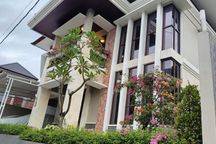 Rumah Mewah Semi Villa Dalam Cluster Dekat Pantai Sanur