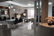 Kondominium Taman Anggrek, 2+1 Bedrooms, Furnish