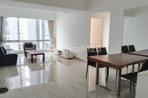 Kondominium Taman Anggrek, 2+1Bedrooms, Furnish , Unit Sudut, Luas