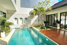 Villa Luxury Tropical Sertifikat Hak Milik Jimbaran 2 Lantai