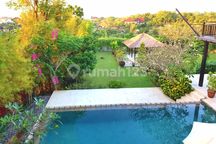 VILLA CANTIK DEKAT PANTAI di Ungasan Jimbaran 