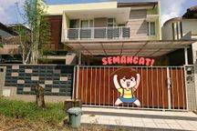 Rumah 2lt 5+1 Kt Full Furnish Araya Dekat Ke Binus Bandara Tol