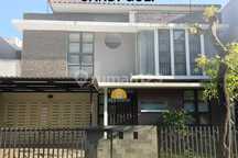 Disewakan Rumah Mewah Di Candi Golf Dengan Kolam Renang Dan View Kota