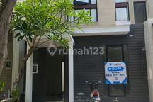 Rumah Northwest Lake Lebar 6 Selatan 3 Kamar Tidur Murah