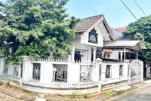 Rumah Ciwastra Hoek Dekat Tol Buah Batu Bandung