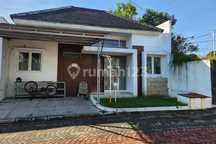 Disewakan Rumah Cantik Dalam Perum Dekat Kampus Umy