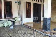 Rumah Strategis Semi Furnished di Beji Depok