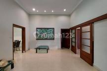 Disewakan Rumah Antik Terawat Di Tengah Kota Bandung