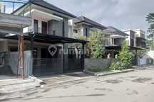 Disewakan Rumah Luas Grand Sharon Cipamokolan Siap Huni