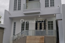 Rumah Milenial Kawasan Elit Araya Dekat Kampus Swasta 