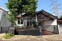 Rumah Dalam Komplek Cinere Dekat dengan Pintu Tol Brigif