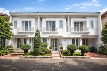 Rumah Cantik 2 Lqntai Harga Siap Nego Cluster Cirendeu Terdepan