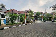  Rumah dengan Lingkungan Asri di Villa Cinere Mas 
