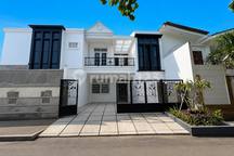 Rumah Komplek Terdepan Cinere Selangkah Menuju Lebak Bulus Harga Terbaik