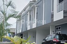 Dijual Rumahmewah Murah Bergaya Calsik Lokasi Strategis Matraman