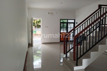 Rumah Bagus Shm Dalam Komplek 500m Kampus Yarsi Cempaka Putih