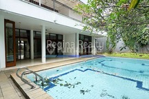 Regina Realty, Disewakan Rumah Pondok Indah, Jakarta Selatan