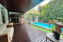 Rumah Mewah Semi Furnished di Tatar Larangtapa