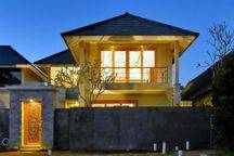 Rumah Furnished Rice Field View di Ubud Private Pool