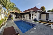Rumah Villa Kontrakan Furnished di Sunset Road, Badung