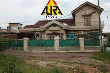 Rumah 2 Lantai Pahoman Sewa