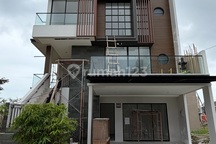 Cash / KPR - Rumah Pik2 9X15 3 Lantai (3+1 Kamar Tidur)