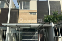 Cash / KPR - Rumah Golf Island Chopin 250M2 (3 Lantai)