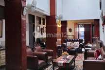 Rumah Lokasi Bagus Posisi Hoek di Menteng