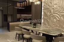 Rumah Mewah di Crown Golf Pantai Indah Kapuk