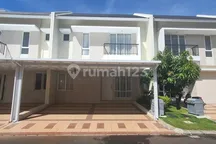 Rumah Bagus di Sumarecon Mutiara Kota Makassar Dekat Dari Bandara