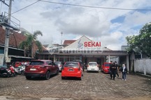 Bangunan resto di pusat kota makassar